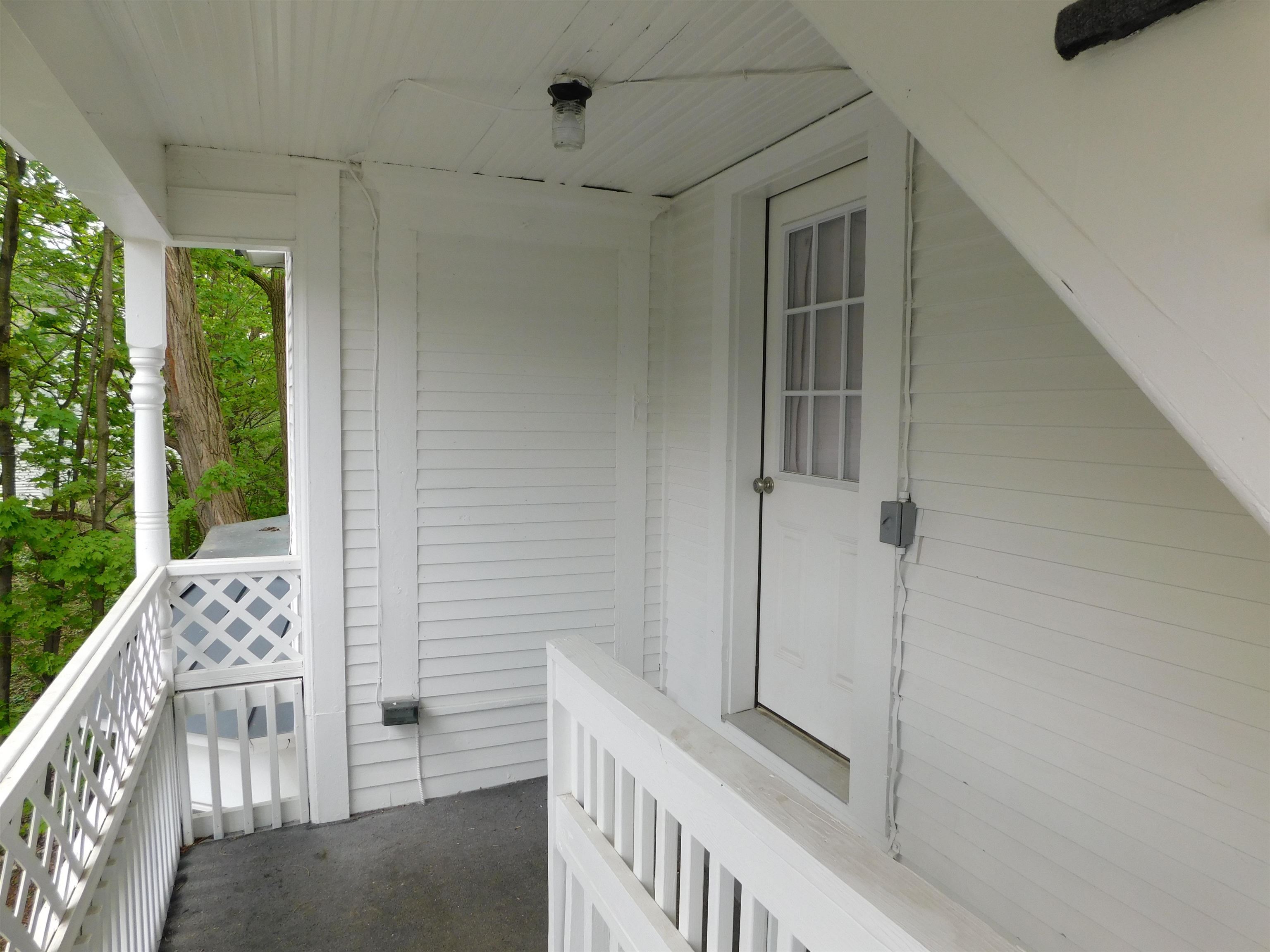 91 Bayview Street, Unit 2 Newport, VT 05855 - Photo 2 of 12