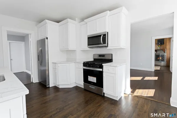 $925,000 | 352 Marlborough Terrace, Fairfield, CT 06825