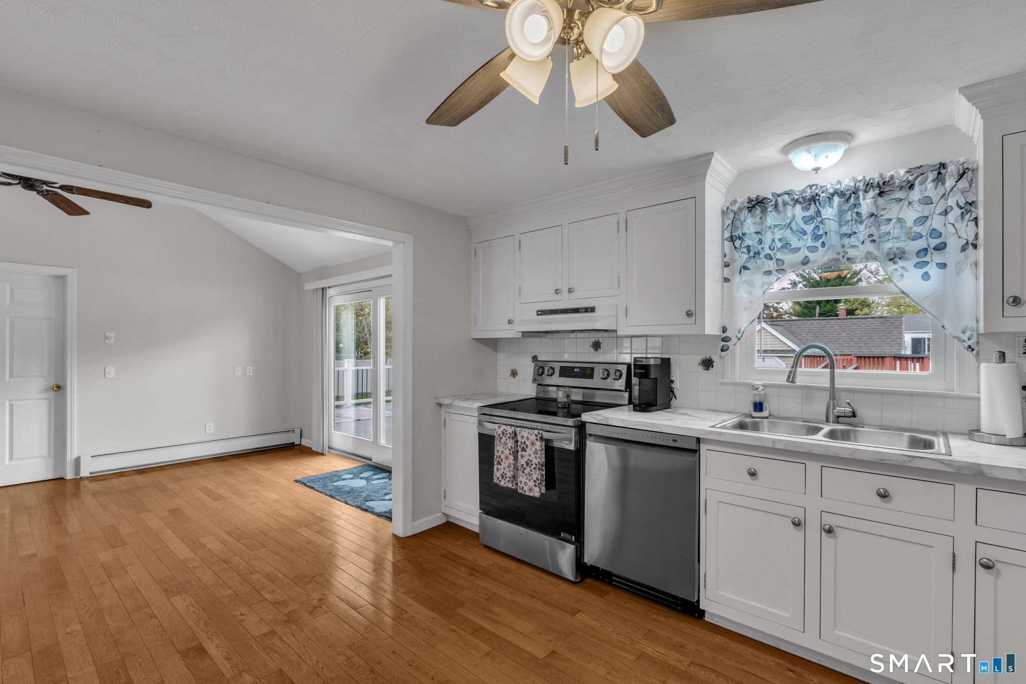 3 Wagon Road Enfield, CT 06082 - Photo 10 of 36