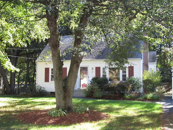 48 Davidson Road Framingham, MA 01701 - Photo 3 of 27