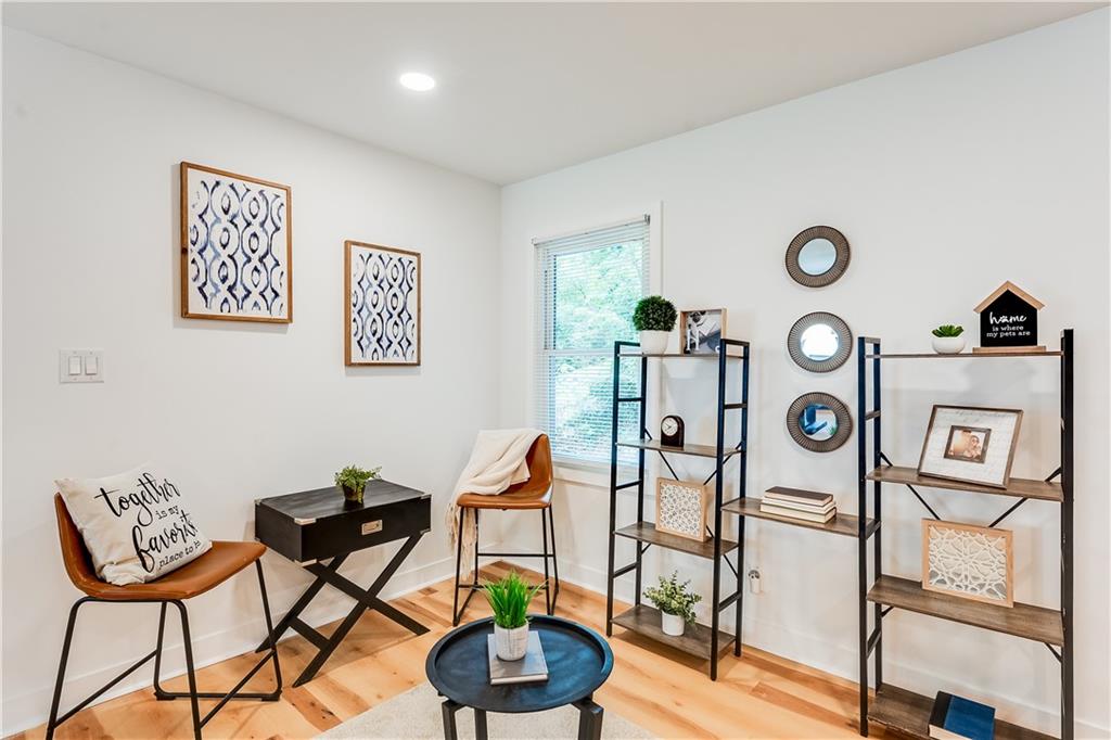 766 Pegg Road Southwest Atlanta, GA 30315 - Photo 10 of 33