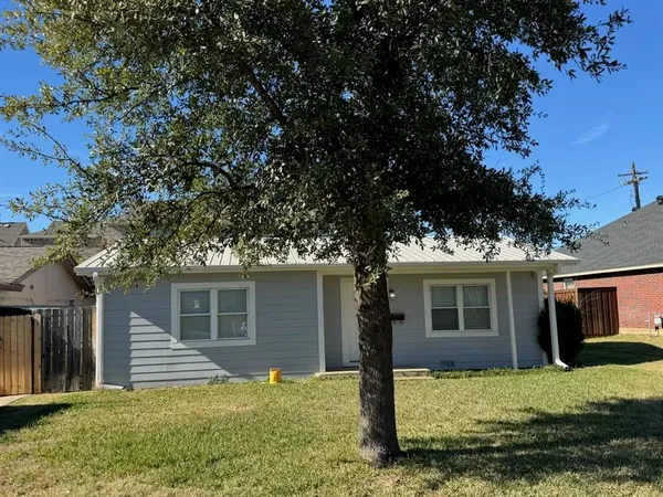 $204,900 | 102 South Sheppard Drive, Euless, TX 76040