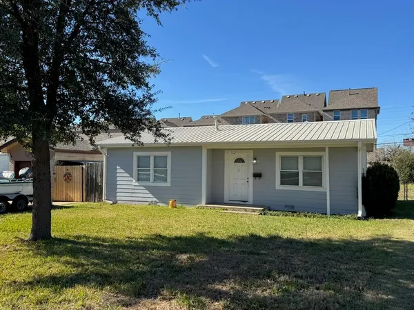 $204,900 | 102 South Sheppard Drive, Euless, TX 76040