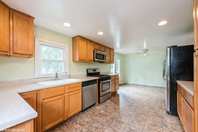 $172,500 | 2905 East Michigan Boulevard, Trail Creek, IN 46360