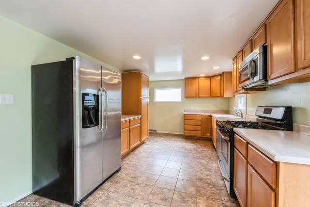 $172,500 | 2905 East Michigan Boulevard, Trail Creek, IN 46360