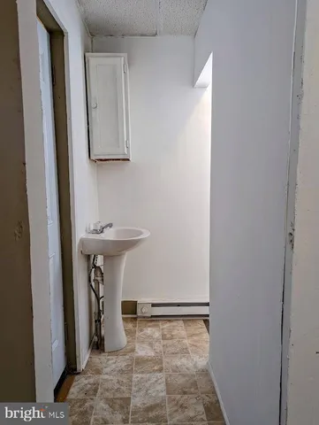 a view of an entryway with table