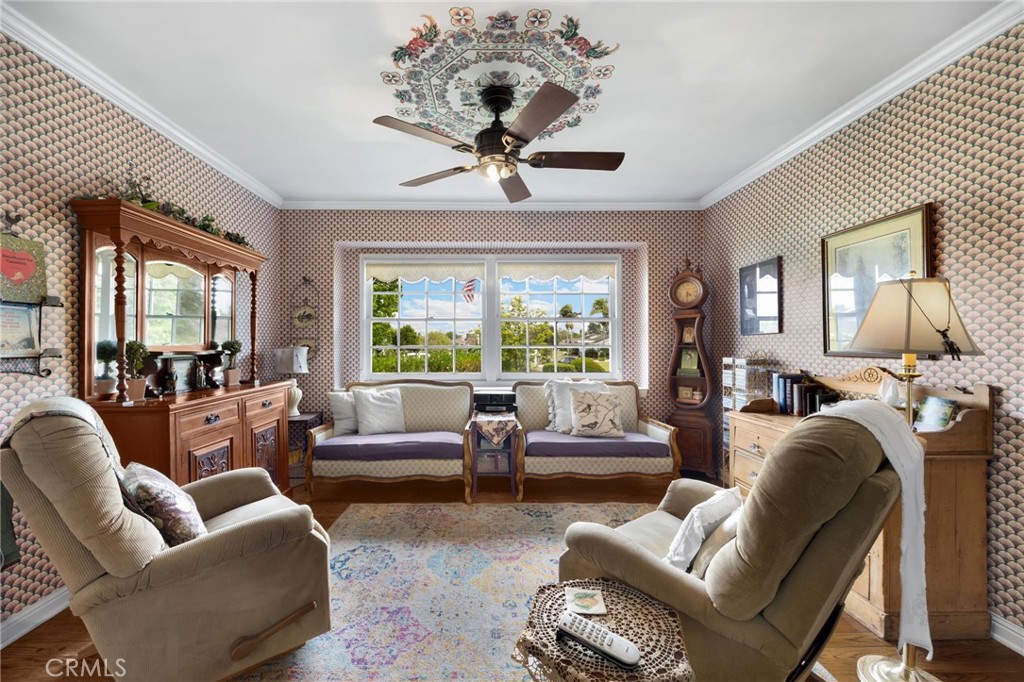 419 East Sunny Hills Road Fullerton, CA 92835 - Photo 11 of 33