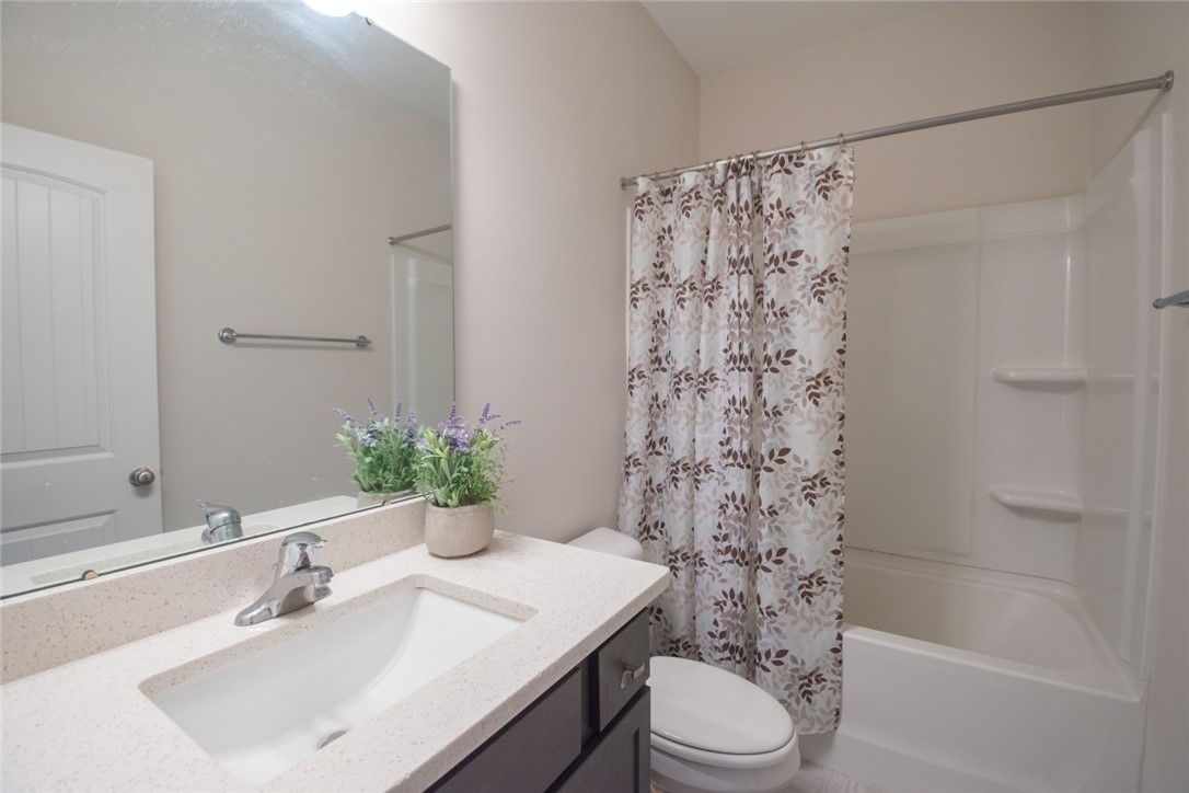 279 Chestnut Drive Brunswick, GA 31523 - Photo 14 of 47