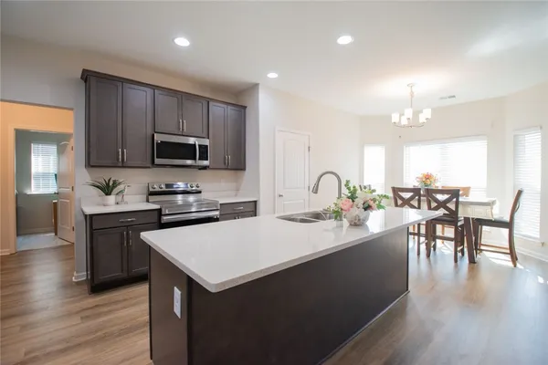 $415,000 | 279 Chestnut Drive, Brunswick, GA 31523