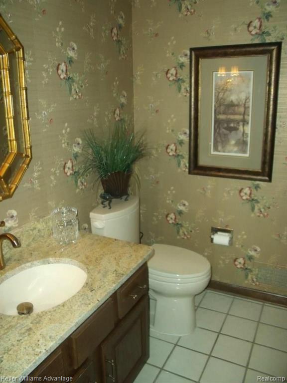 36463 Valley Ridge Drive Farmington Hills, MI 48331 - Photo 16 of 33