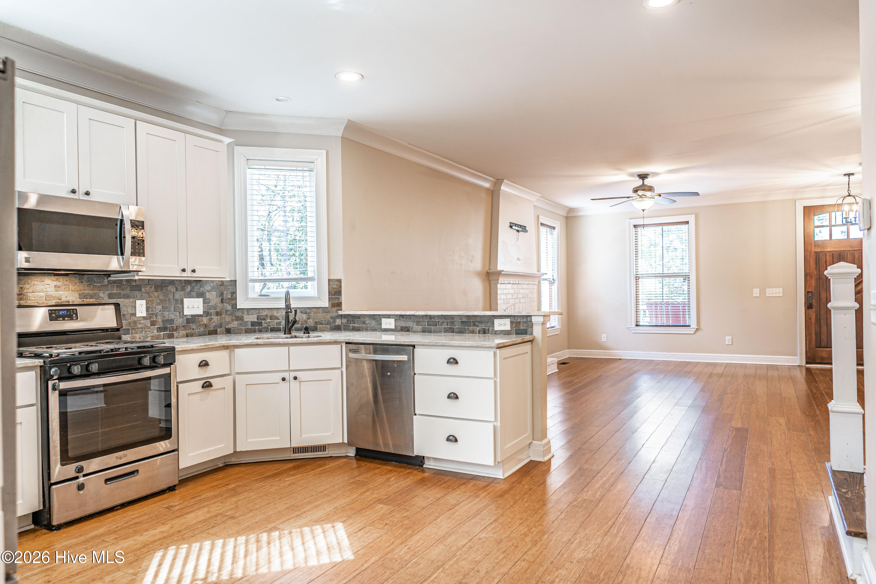 445 North May Street Southern Pines, NC 28387 - Photo 7 of 26 7