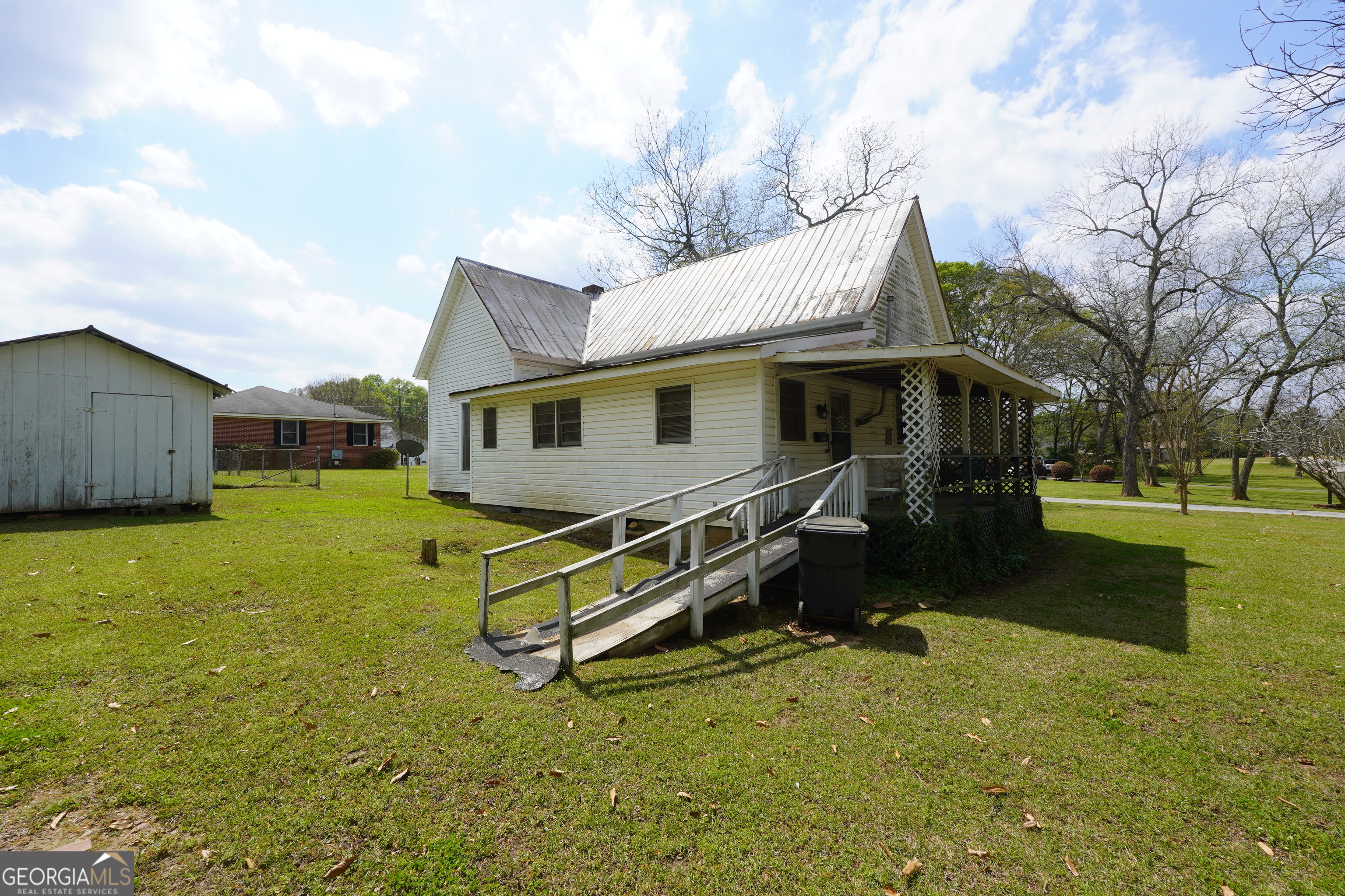 27 Smith Street Locust Grove, GA 30248 - Photo 8 of 15