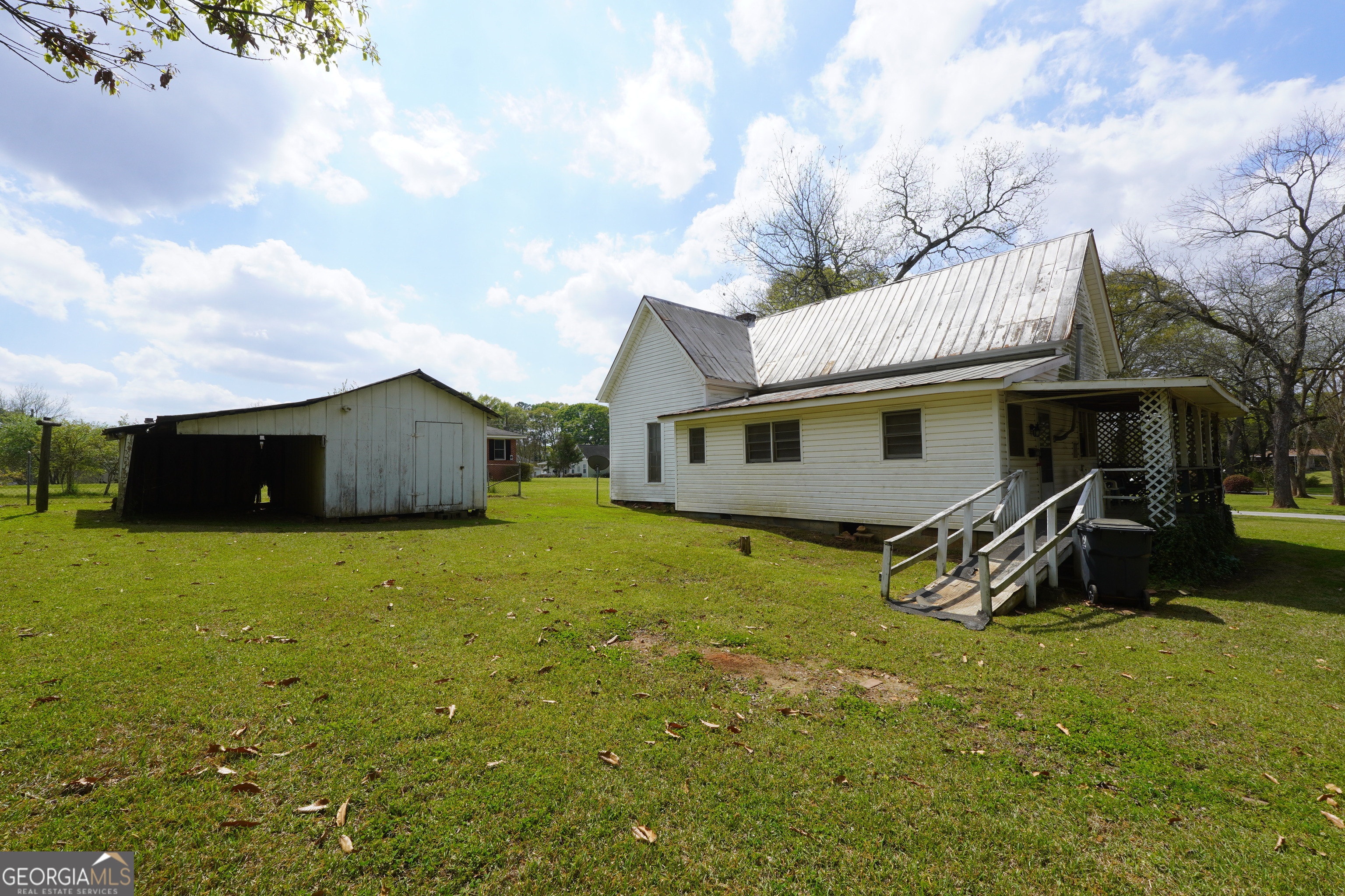 27 Smith Street Locust Grove, GA 30248 - Photo 10 of 15