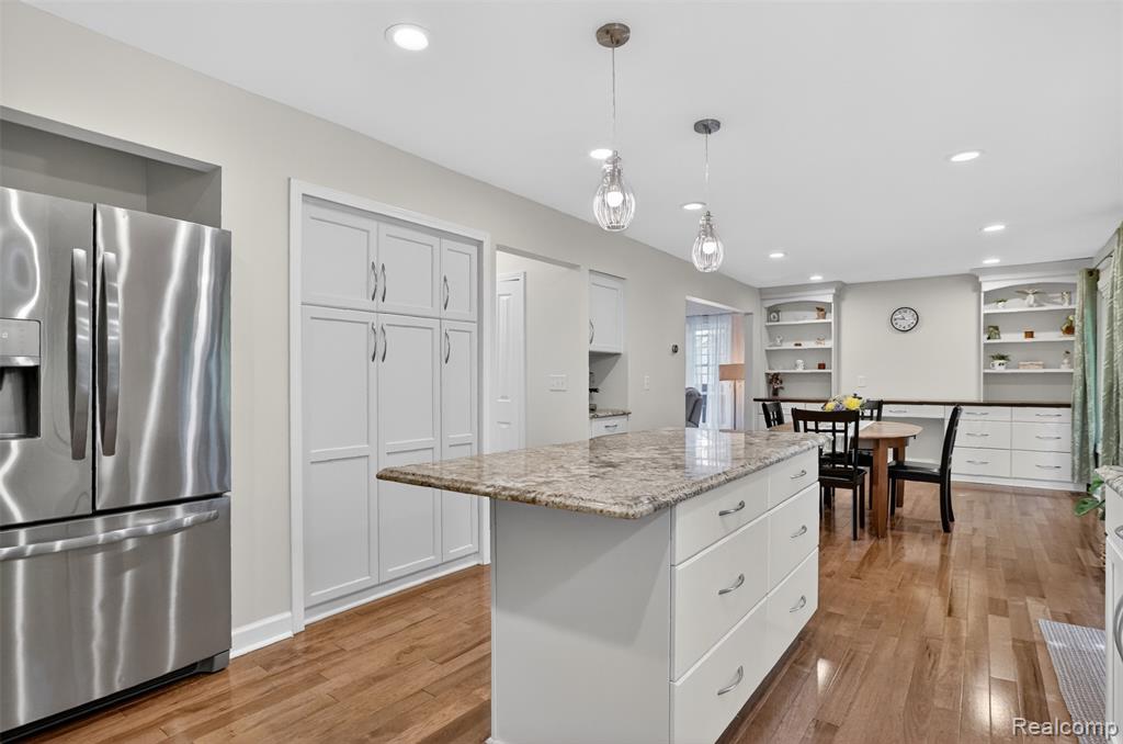 6182 Ledwin Drive Troy, MI 48098 - Photo 10 of 32