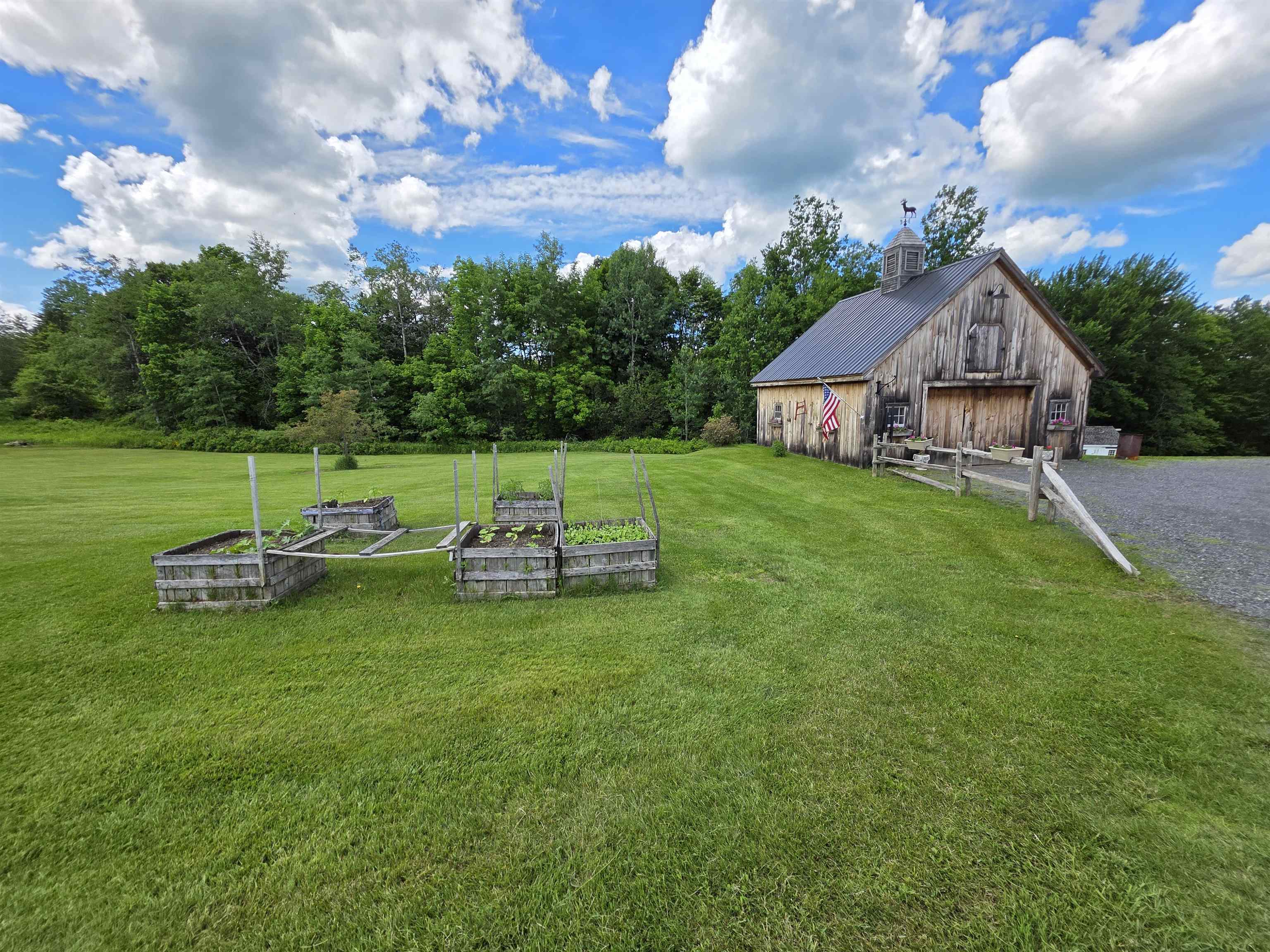 2810 Underpass Road Sutton, VT 05867 - Photo 15 of 51