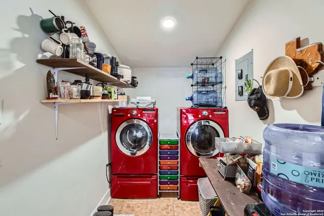 $335,000 | 428 West Lullwood Avenue, San Antonio, TX 78212