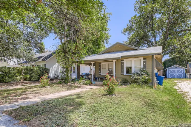 $335,000 | 428 West Lullwood Avenue, San Antonio, TX 78212