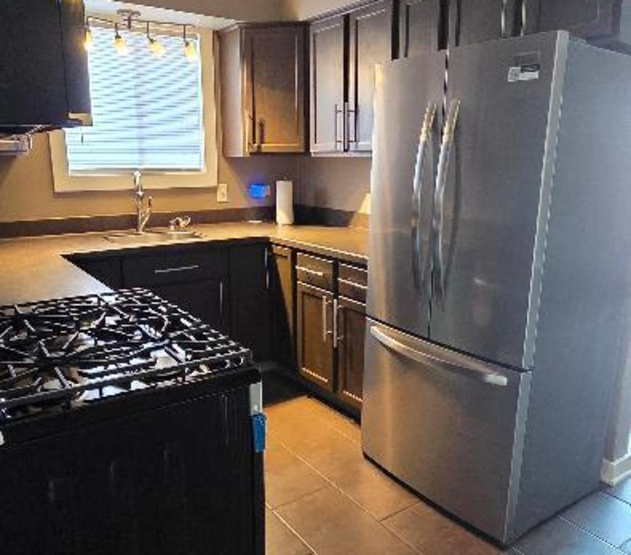 9812 Nottingham Avenue, Unit 16 Chicago Ridge, IL 60415 - Photo 5 of 18 Gallery Image 5