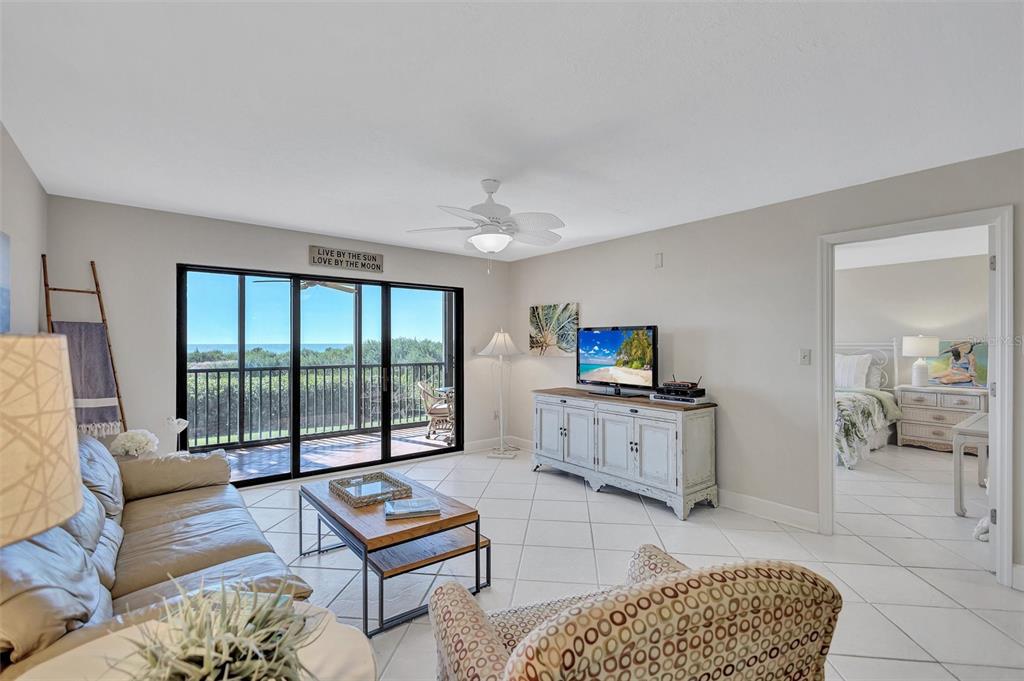 420 Beach Road, Unit 203 Sarasota, FL 34242 - Photo 18 of 91
