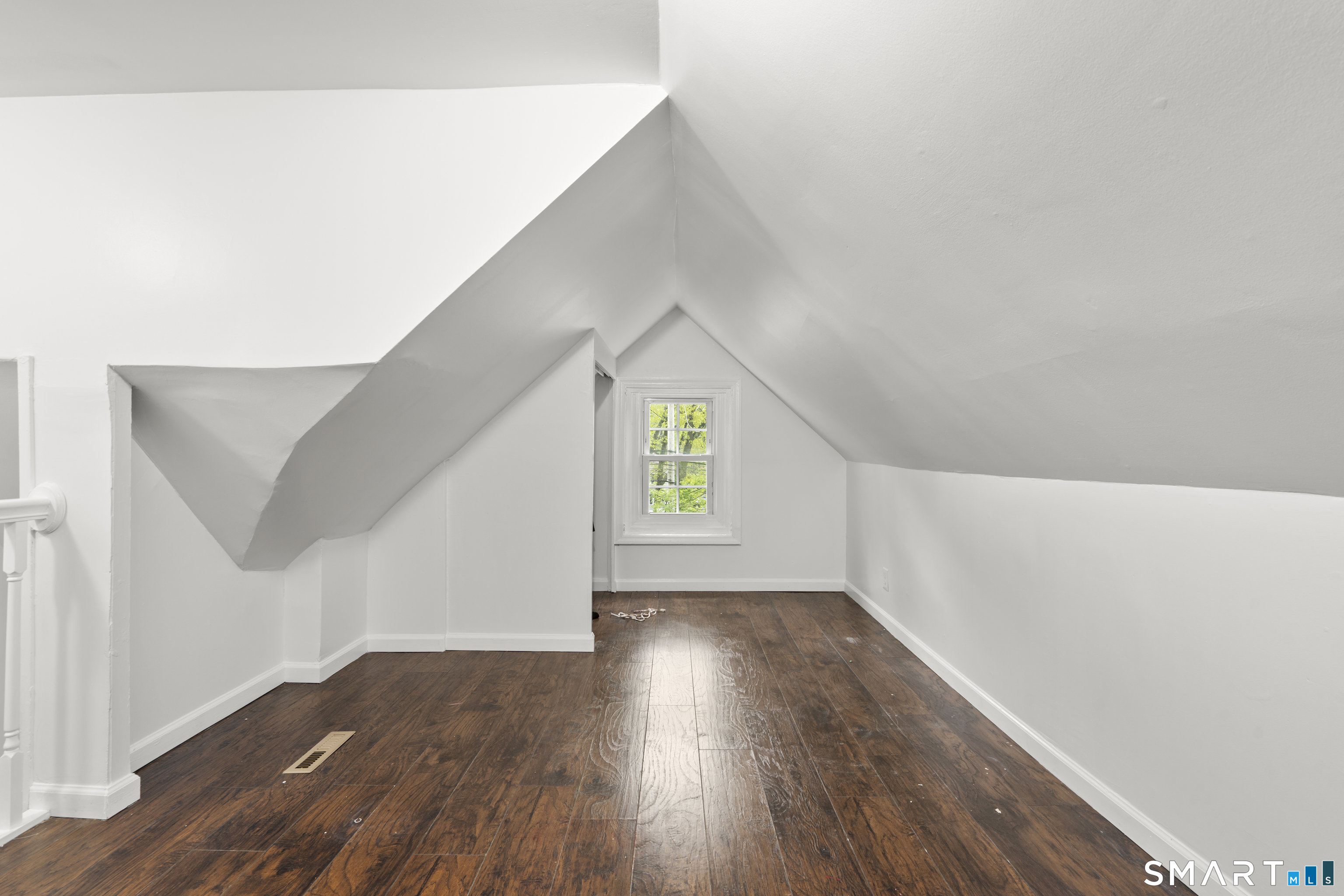 1183 Old Town Road Bridgeport, CT 06606 - Photo 24 of 28