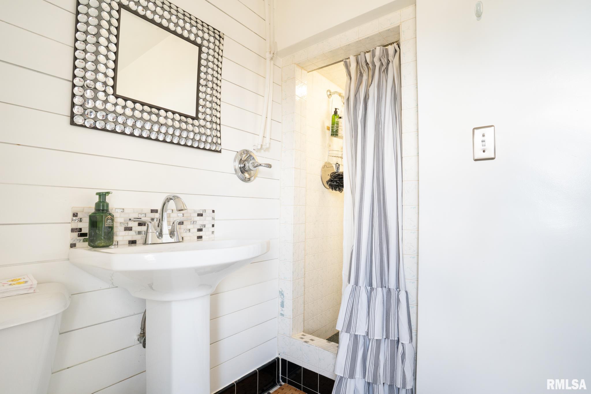 1400 8th Avenue South Clinton, IA 52732 - Photo 33 of 58