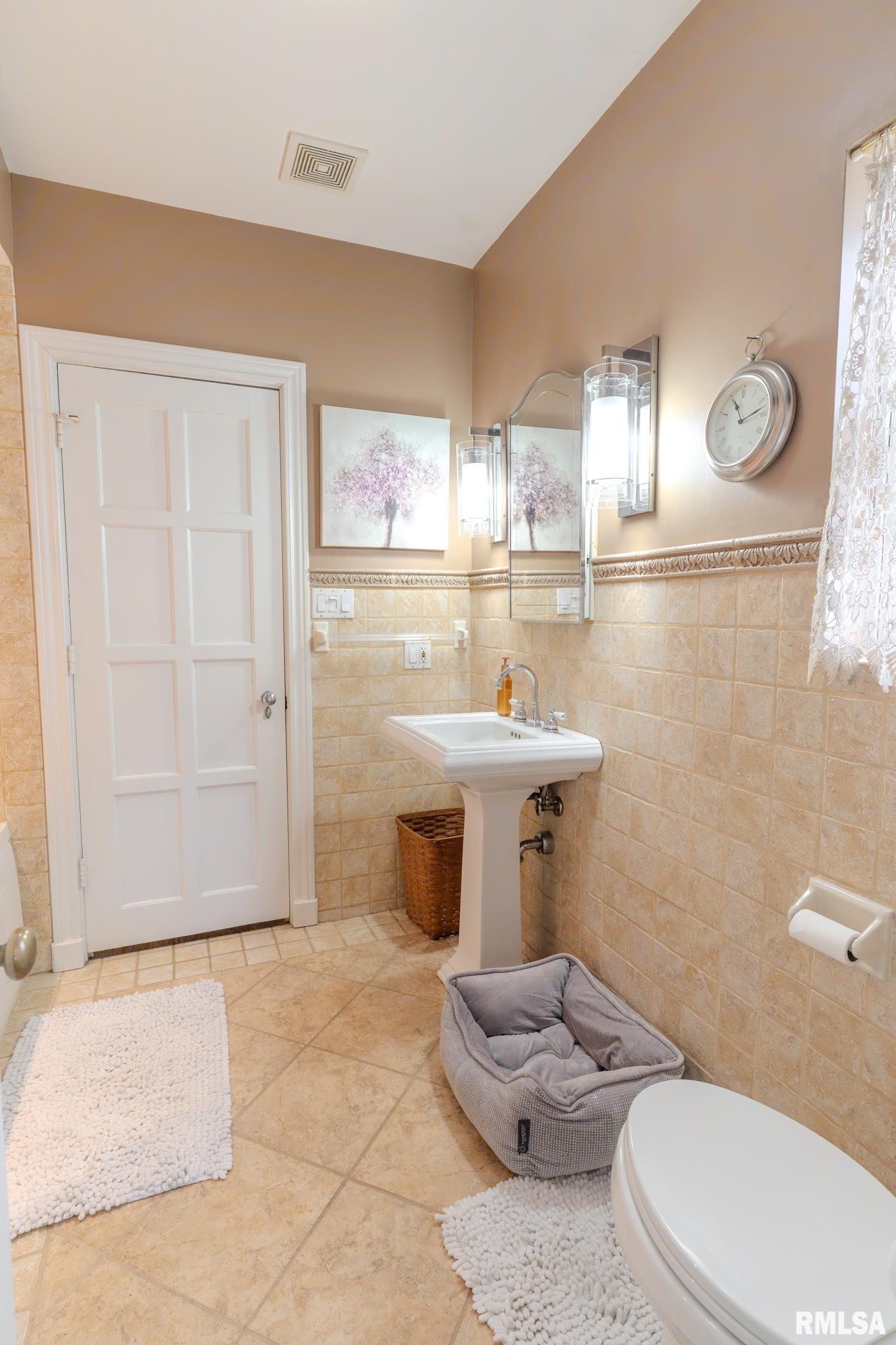 1400 8th Avenue South Clinton, IA 52732 - Photo 37 of 58