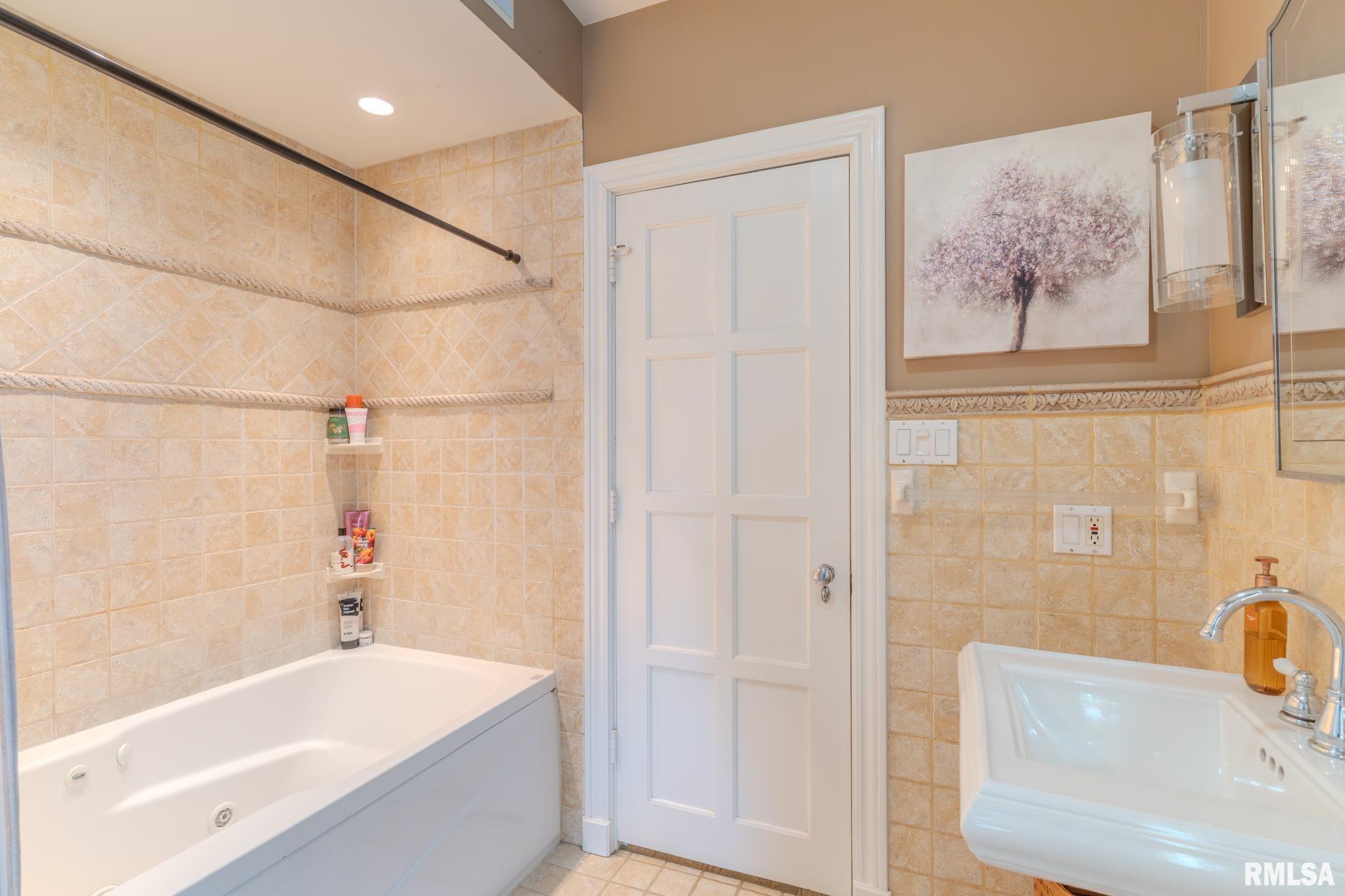 1400 8th Avenue South Clinton, IA 52732 - Photo 38 of 58