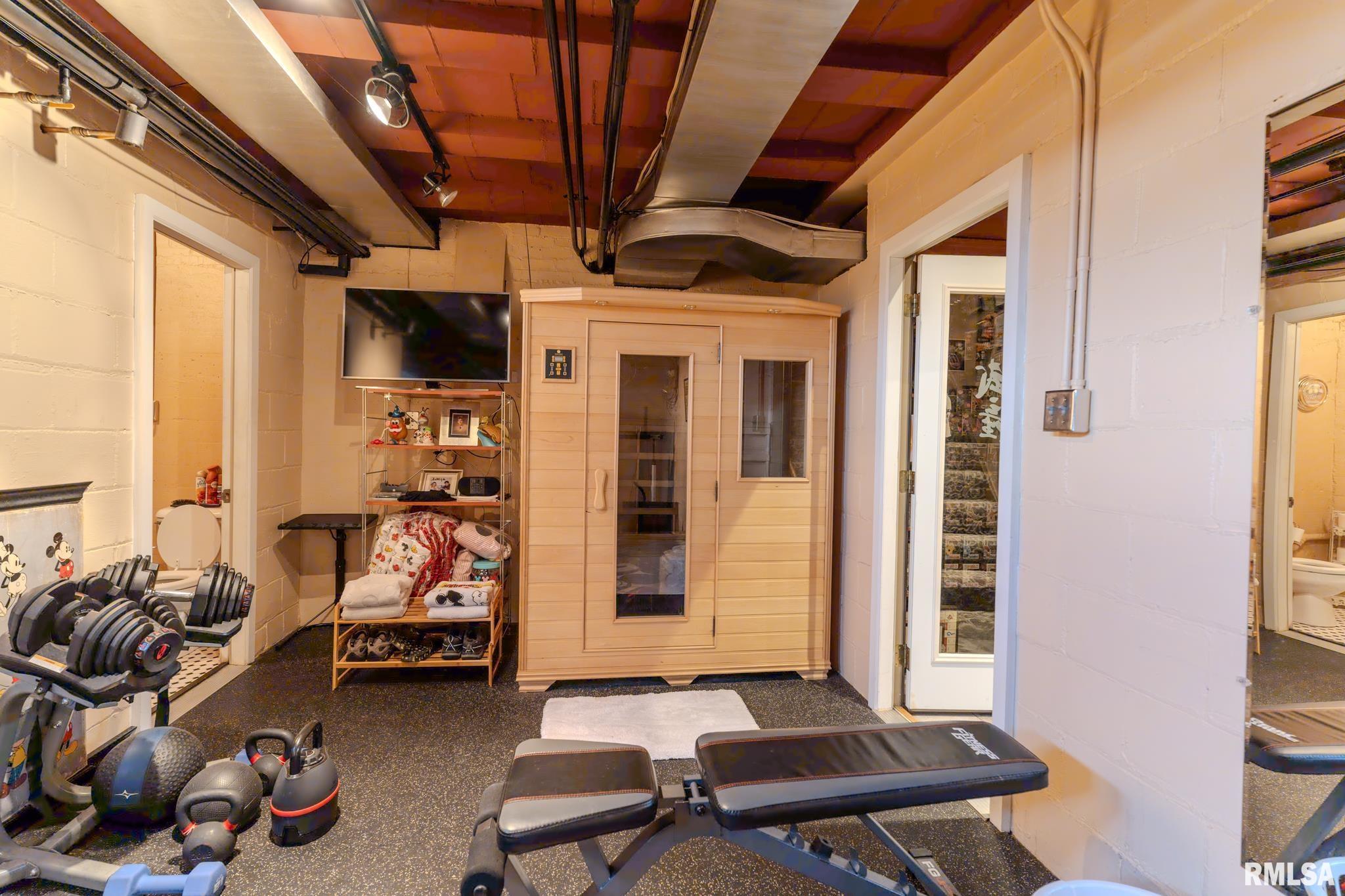 1400 8th Avenue South Clinton, IA 52732 - Photo 49 of 58