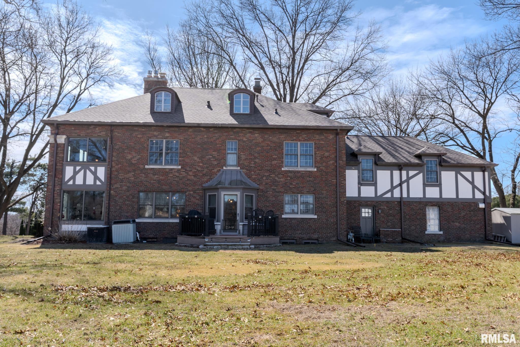1400 8th Avenue South Clinton, IA 52732 - Photo 5 of 58