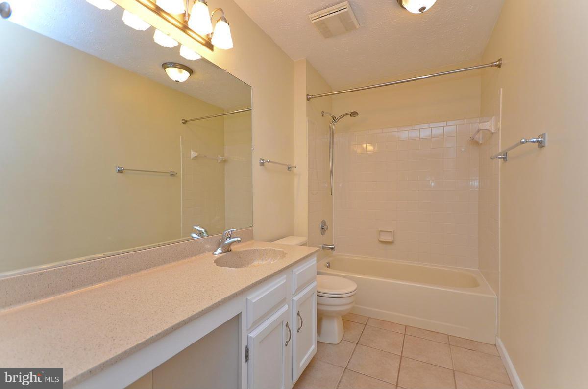 1913 East Beech Road Sterling, VA 20164 - Photo 22 of 30 Upper Level Full Bath
