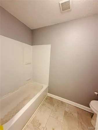 $1,295 | 5345 Wells Avenue, Unit 2, St. Louis, MO 63112