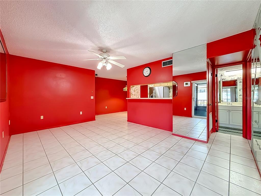 245 Medallion Boulevard, Unit G Madeira Beach, FL 33708 - Photo 23 of 47