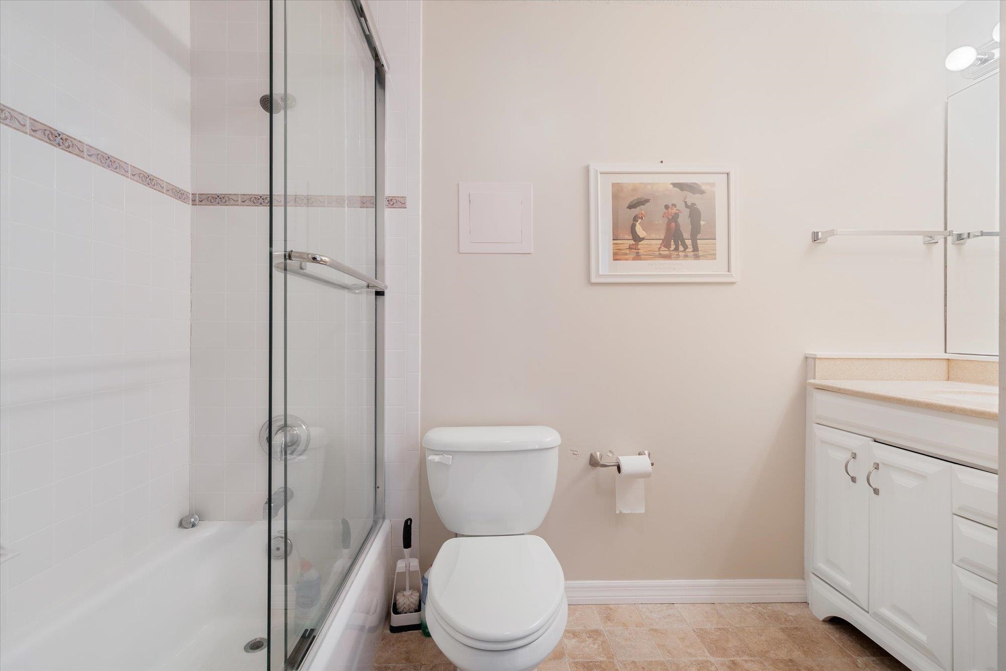 5512 Atlantic View St. Augustine, FL 32080 - Photo 41 of 77 Full bath featuring vanity and enclosed tub / shower combo