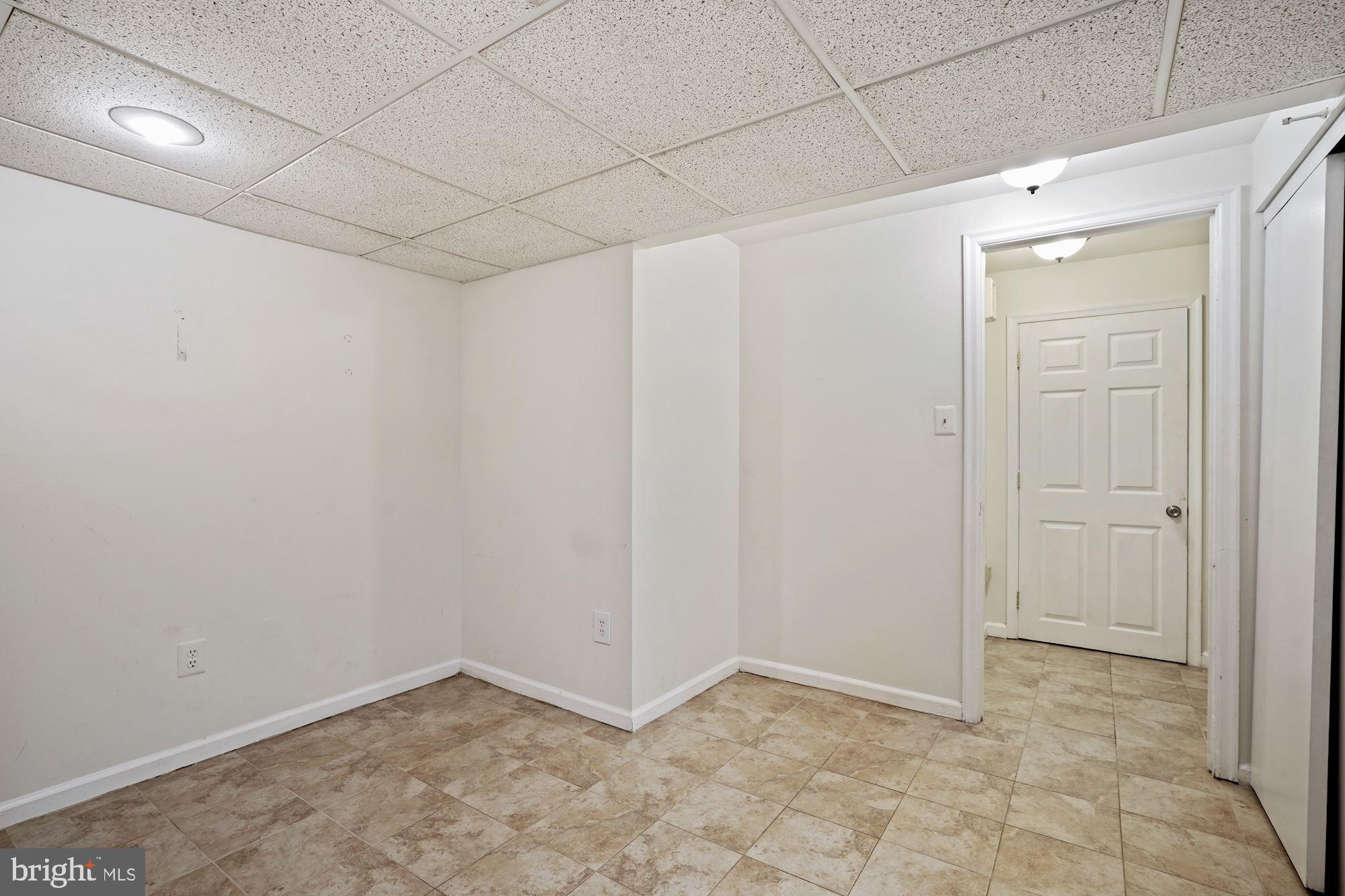 8078 Donegal Lane Springfield, VA 22153 - Photo 36 of 42
