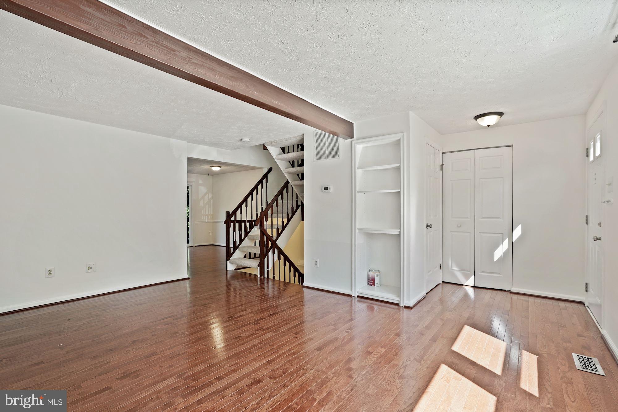 8078 Donegal Lane Springfield, VA 22153 - Photo 5 of 42