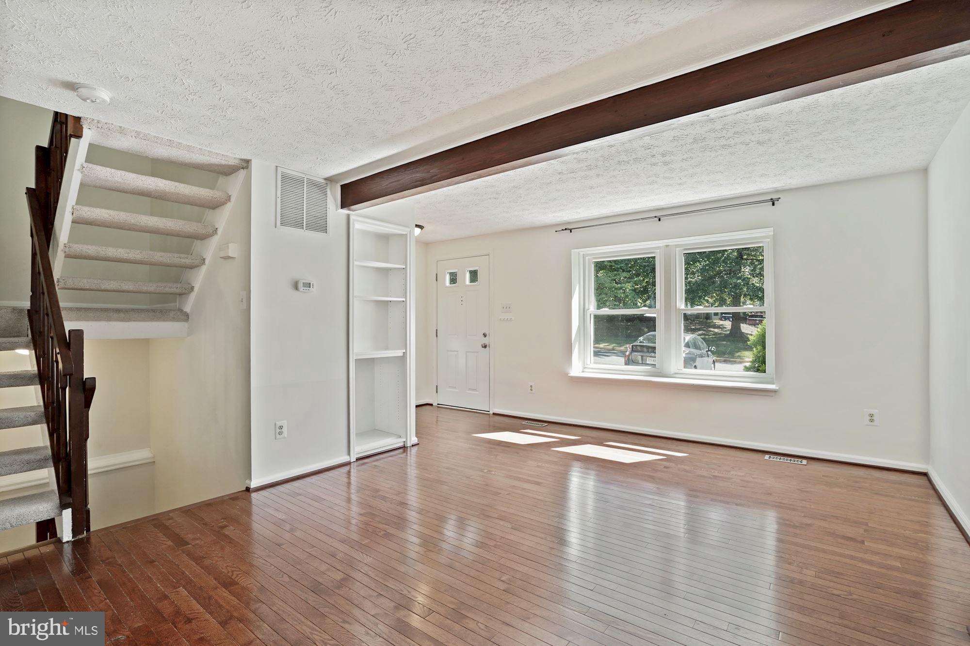 8078 Donegal Lane Springfield, VA 22153 - Photo 6 of 42