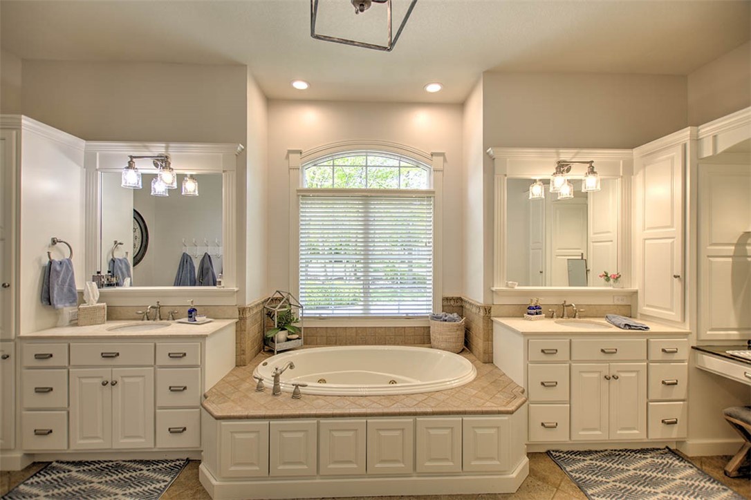 4140 South Lake Court Decatur, IL 62521 - Photo 25 of 47 Gallery Image 25