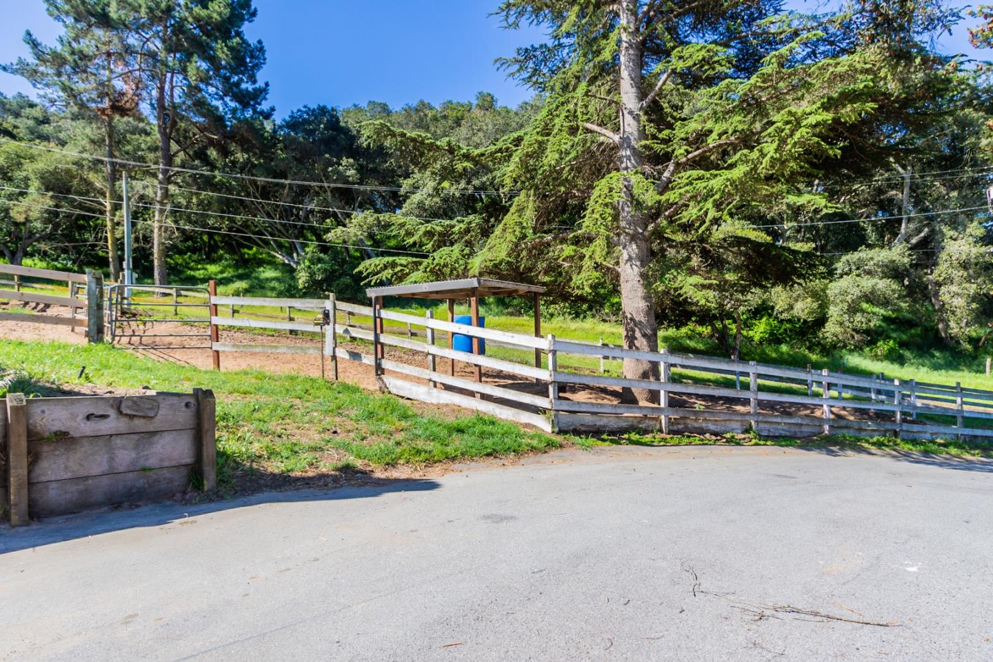 108 Echo Valley Road Salinas, CA 93907 - Photo 9 of 18 Gallery Image 9