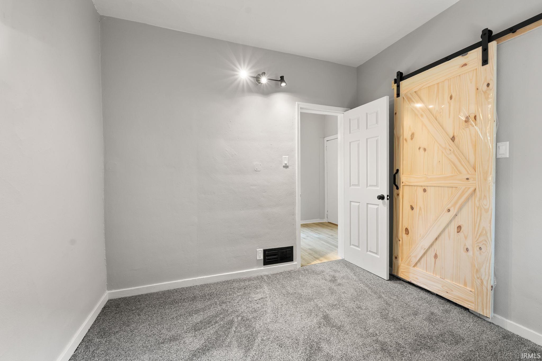 3424 Indiana Avenue Fort Wayne, IN 46807 - Photo 11 of 31