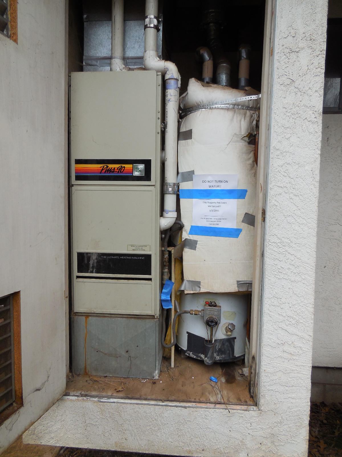21729 2nd Street Burney, CA 96013 - Photo 21 of 26 a utility room with dryer and washer