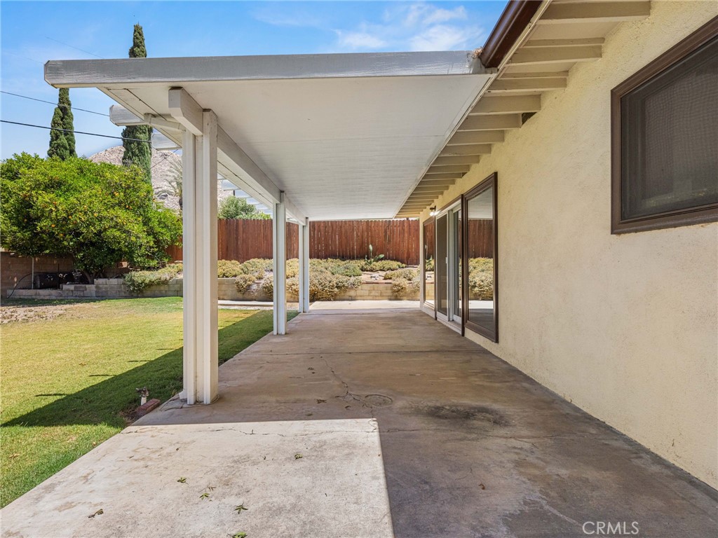 2973 Flanders Road Riverside, CA 92507 - Photo 13 of 55
