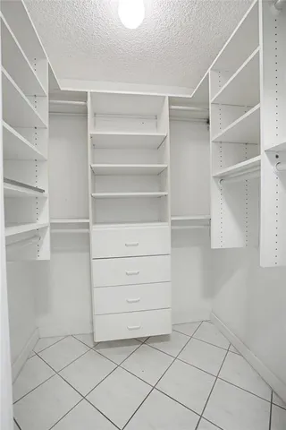 $2,400 | 1009 North Ocean Boulevard, Unit 110, Pompano Beach, FL 33062