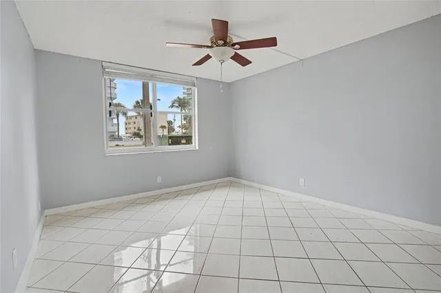 $2,400 | 1009 North Ocean Boulevard, Unit 110, Pompano Beach, FL 33062