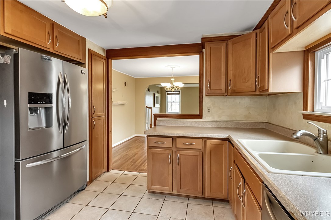 134 Reist Street Amherst, NY 14221 - Photo 2 of 18