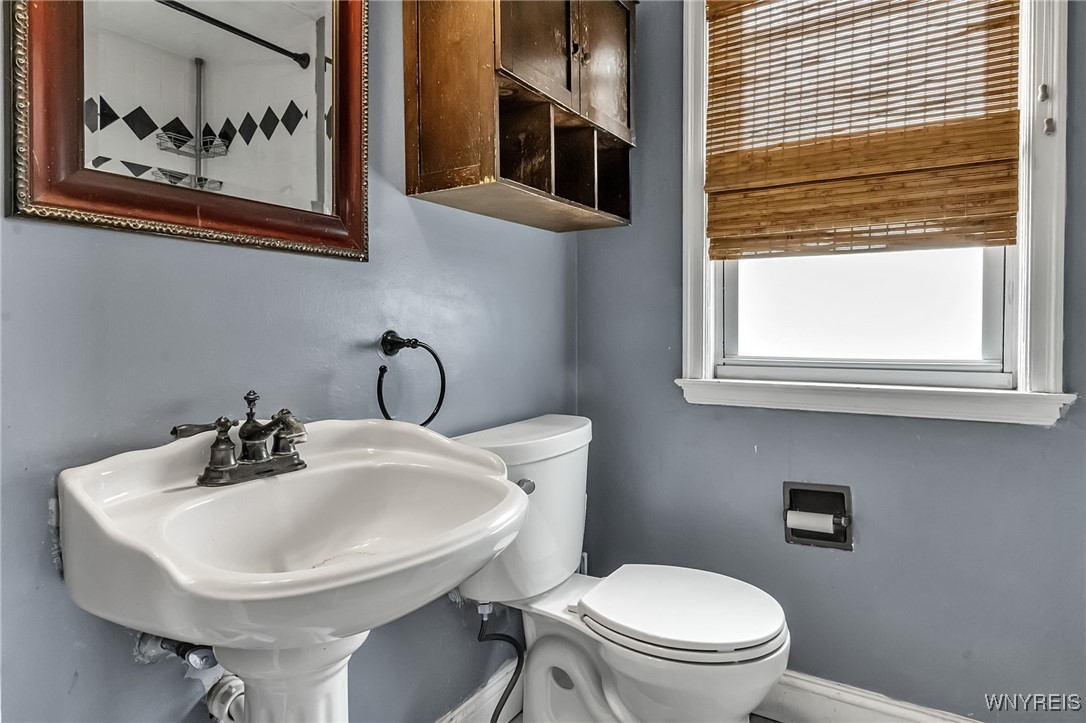 134 Reist Street Amherst, NY 14221 - Photo 10 of 18