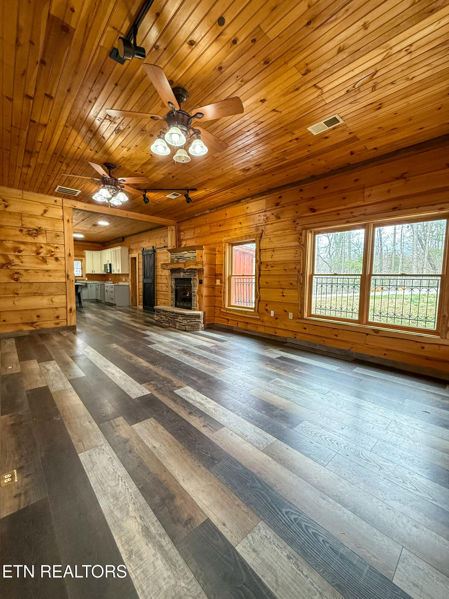 495 Bear Hollow Road Oneida, TN 37841 - Photo 14 of 60 IMG_5517