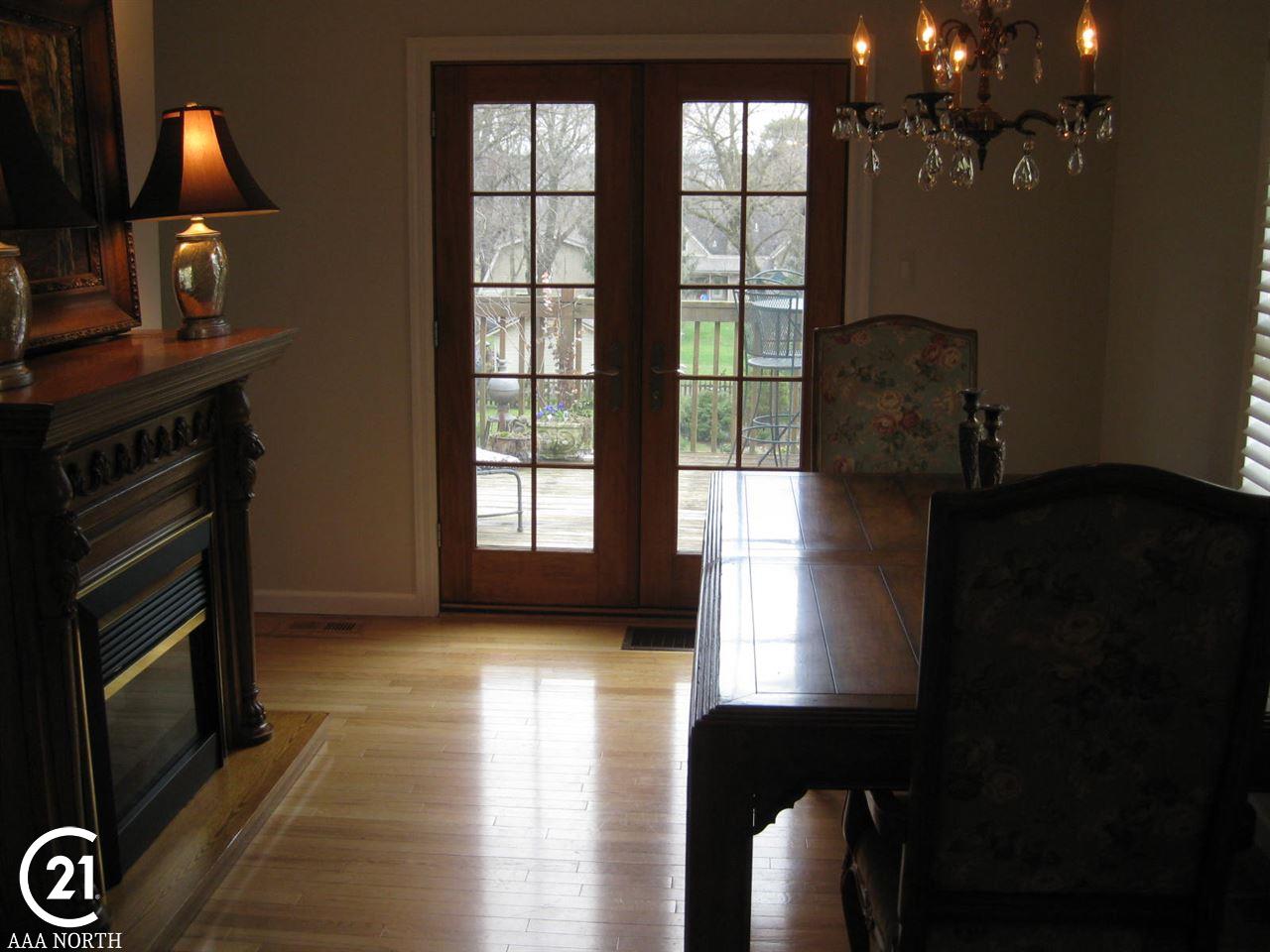 992 East Tienken Road Rochester Hills, MI 48306 - Photo 7 of 18