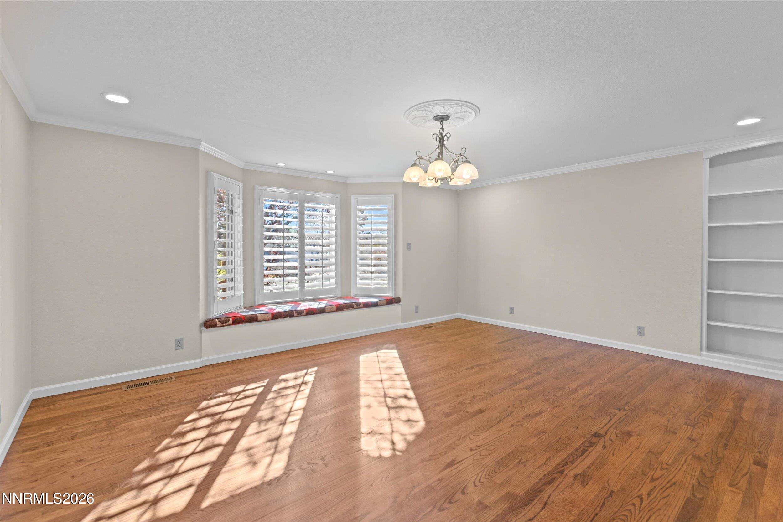255 Circle Drive Reno, NV 89509 - Photo 11 of 28 18-0Y7A3030