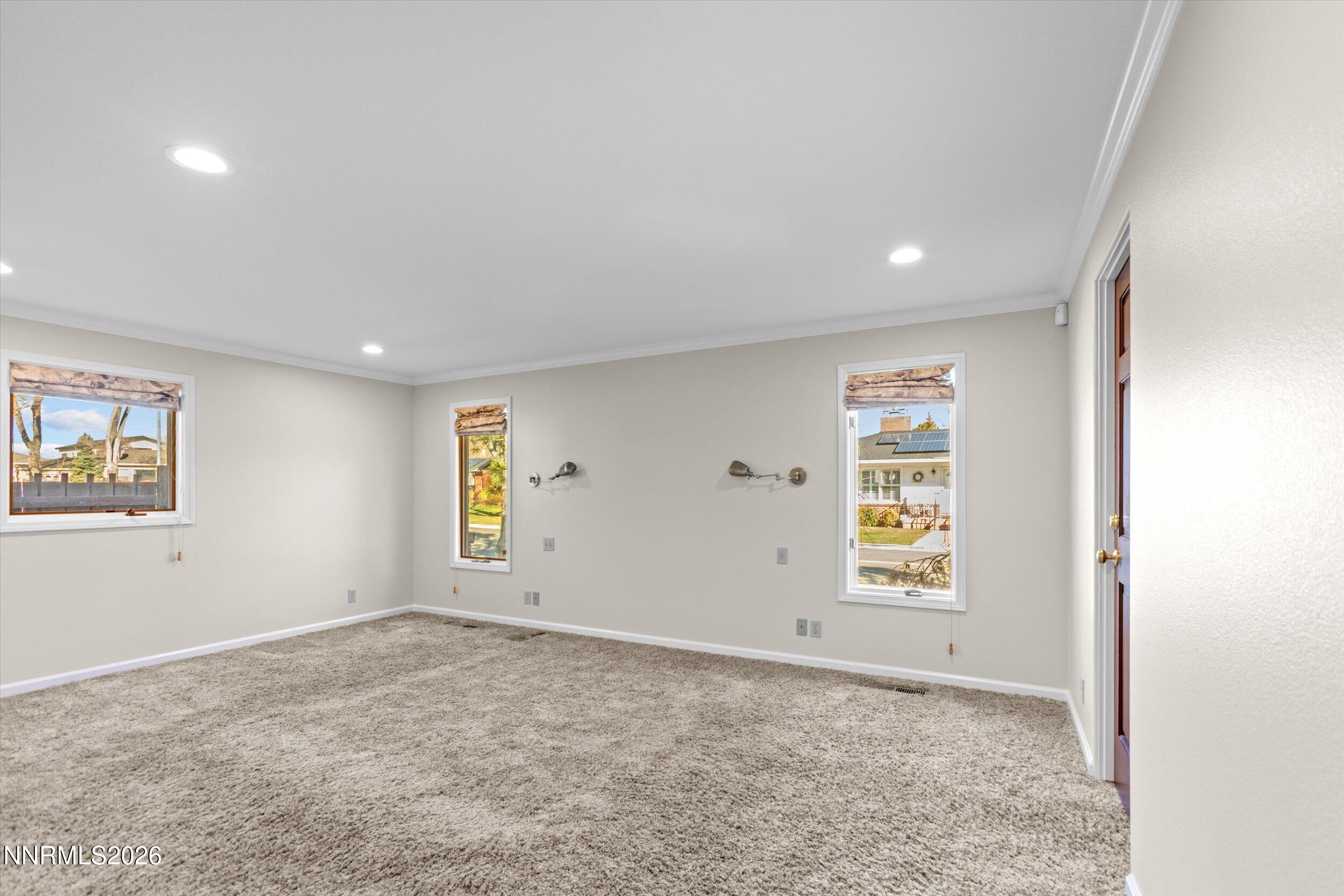 255 Circle Drive Reno, NV 89509 - Photo 12 of 28 13-0Y7A3015