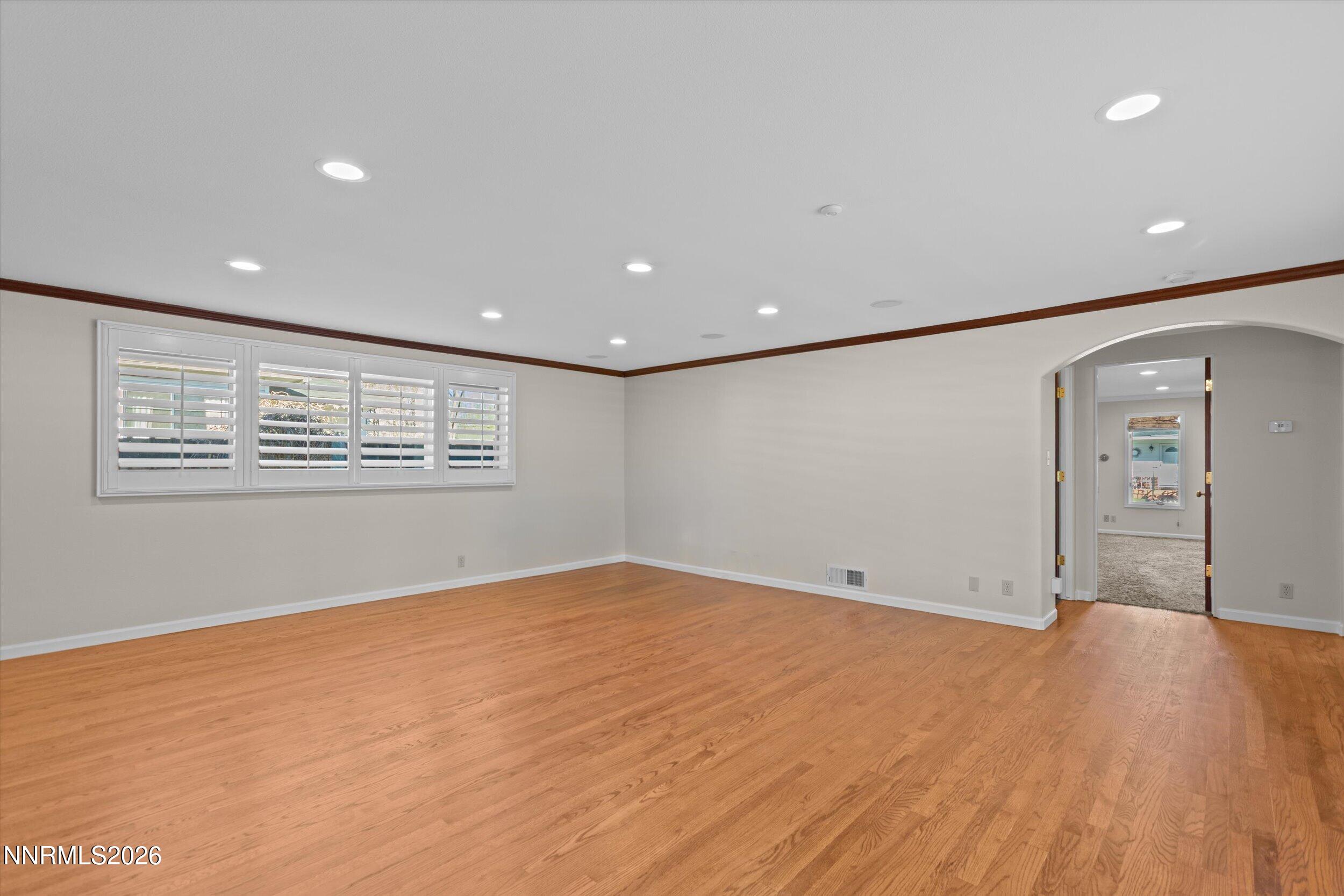 255 Circle Drive Reno, NV 89509 - Photo 7 of 28 06-0Y7A2994